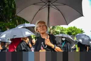 Ibunda Korban Semanggi I Ikut Aksi Kamisan ke-892, Desak Penyelidikan Teror Sipil dan Perppu KUHP