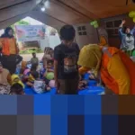 IDAI Sumbar Gelar Pemeriksaan Kesehatan Anak di Hunian Sementara Korban Bencana Bandang Padang
