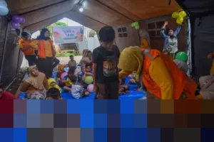 IDAI Sumbar Gelar Pemeriksaan Kesehatan Anak di Hunian Sementara Korban Bencana Bandang Padang