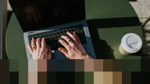 Impian Menulis Novel di 2026: Mengapa ChatGPT Saja Tak Cukup Antar Anda Menuju Garis Finis