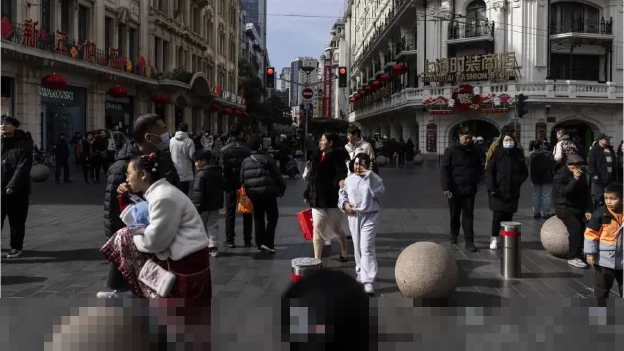 Inflasi China Menguat ke Level Tertinggi Sejak 2023, Namun Bayang-bayang Deflasi Masih Menghantui Ekonomi