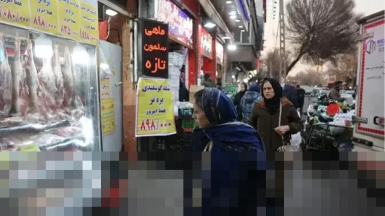 Iran di Ambang Kekacauan Besar: Krisis Ekonomi Mencekik, Protes Meluas di Tengah Tekanan AS Iran di Ambang Kekacauan Besar: Krisis Ekonomi Mencekik, Protes Meluas di Tengah Tekanan AS