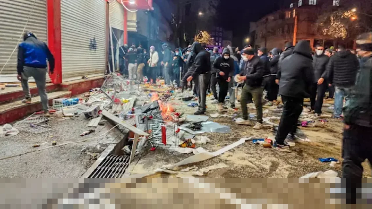 Iran Putuskan Akses Internet Nasional di Tengah Protes Ekonomi yang Tewaskan 45 Orang