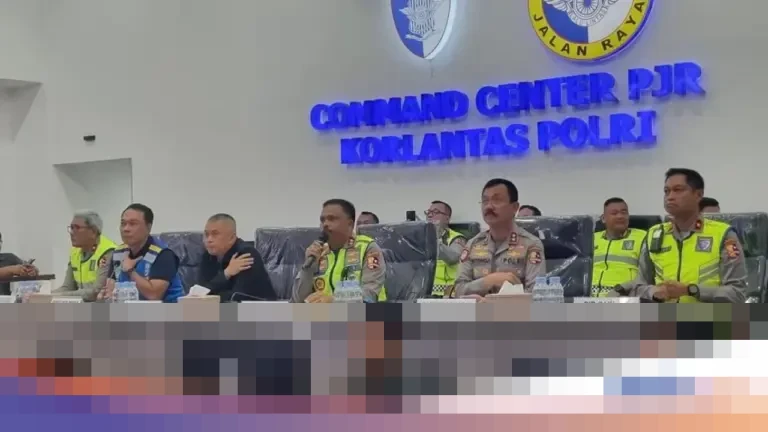 Irjen Agus Suryonugroho: “Moga-moga Tidak Ada Peristiwa Menonjol” di Puncak Arus Balik Nataru Irjen Agus Suryonugroho: “Moga-moga Tidak Ada Peristiwa Menonjol” di Puncak Arus Balik Nataru