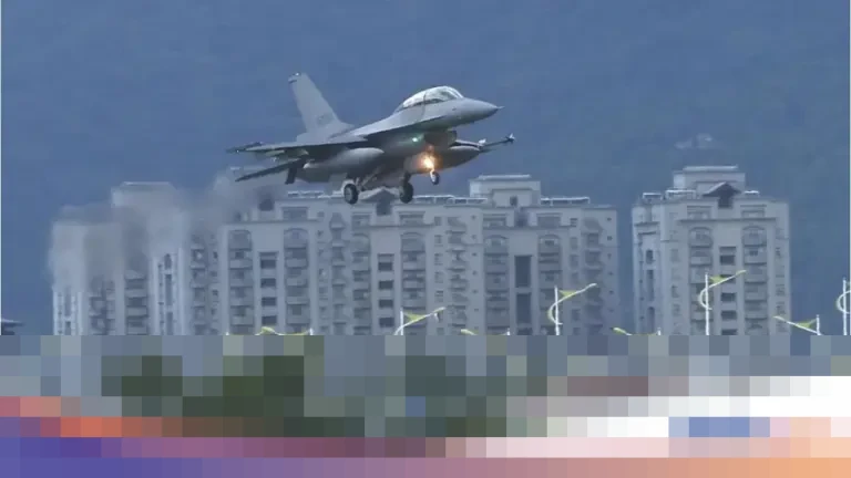 Jet Tempur F-16 Taiwan Jatuh di Lepas Pantai Timur Saat Latihan Rutin, Pilot Hilang dalam Operasi Pencarian Jet Tempur F-16 Taiwan Jatuh di Lepas Pantai Timur Saat Latihan Rutin, Pilot Hilang dalam Operasi Pencarian