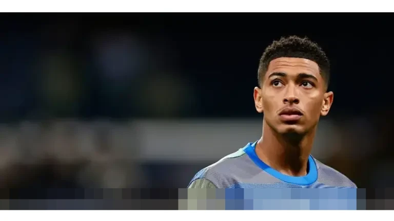 Jude Bellingham Tegaskan Ruang Ganti Real Madrid Solid: “Kami Semua Bersama Pelatih Sampai Mati” Jude Bellingham Tegaskan Ruang Ganti Real Madrid Solid: “Kami Semua Bersama Pelatih Sampai Mati”