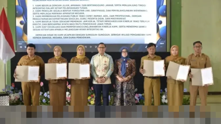 Kadindik Jatim Aries Agung Paewai: PPPK Paruh Waktu Harus Fokus Kinerja, Bukan Jam Kerja Kadindik Jatim Aries Agung Paewai: PPPK Paruh Waktu Harus Fokus Kinerja, Bukan Jam Kerja