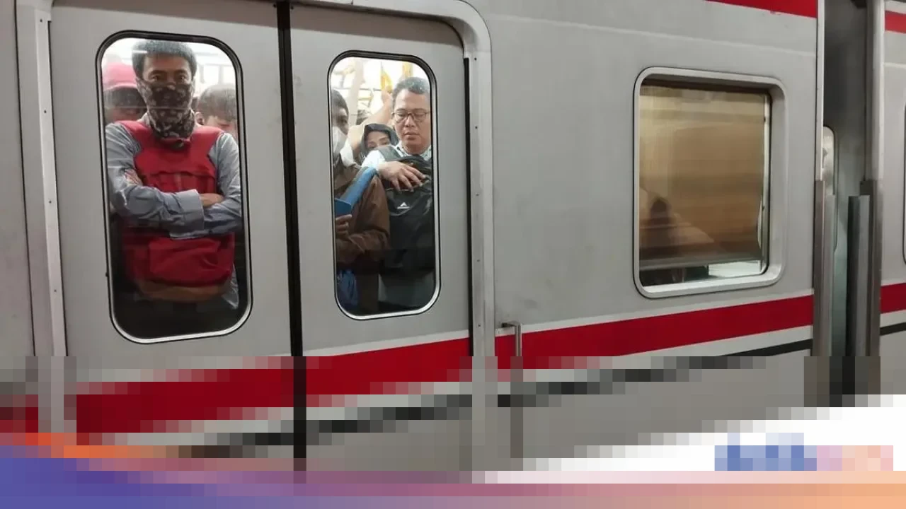 KAI Commuter Imbau Penumpang Pindah ke Stasiun BNI City, Sudirman Padat Usai Tahun Baru 2026