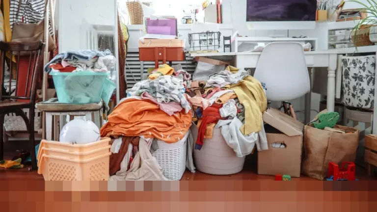 Kamar Berantakan Picu Stres dan Ganggu Tidur? Ini 5 Kiat Profesional untuk Mengatasinya