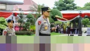 Kapolda Jateng Irjen Ribut Hari Wibowo Wajibkan Anggota Ajak Keluarga dan Tanam Pohon Saat Kenaikan Pangkat