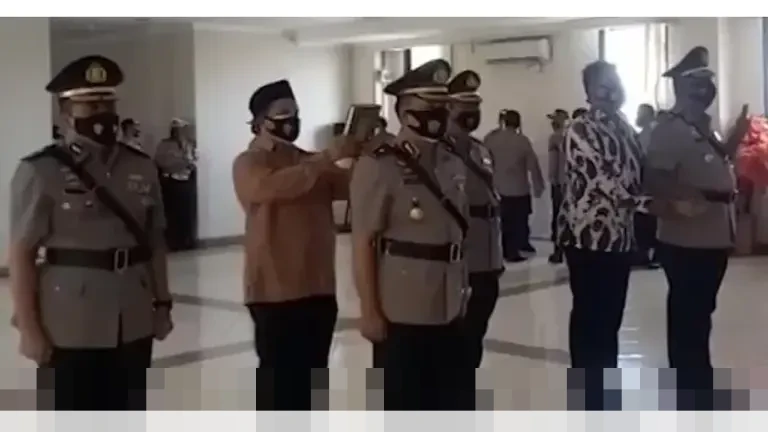 Kapolsek Cileungsi Kompol Edison Nyamar Pasien, Gagalkan Upaya Aborsi Sejoli di Puncak Bogor