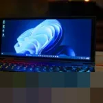 Keebmon Rilis PC Mini Lipat Canggih: Ryzen AI, Keyboard Mekanik Hot-Swappable, Layar Sentuh 21:9