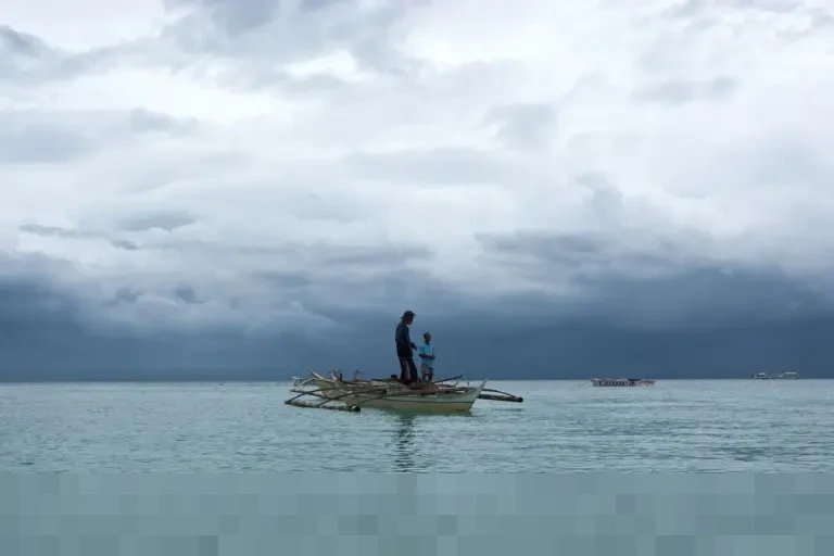 Keheningan: Perlawanan Radikal di Tengah Pusaran Kebisingan Era Digital Keheningan: Perlawanan Radikal di Tengah Pusaran Kebisingan Era Digital