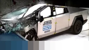 Keluarga Korban Tewas Kecelakaan Cybertruck Tuntut Kendaraan Listrik Itu Dilarang Beroperasi di Jalan