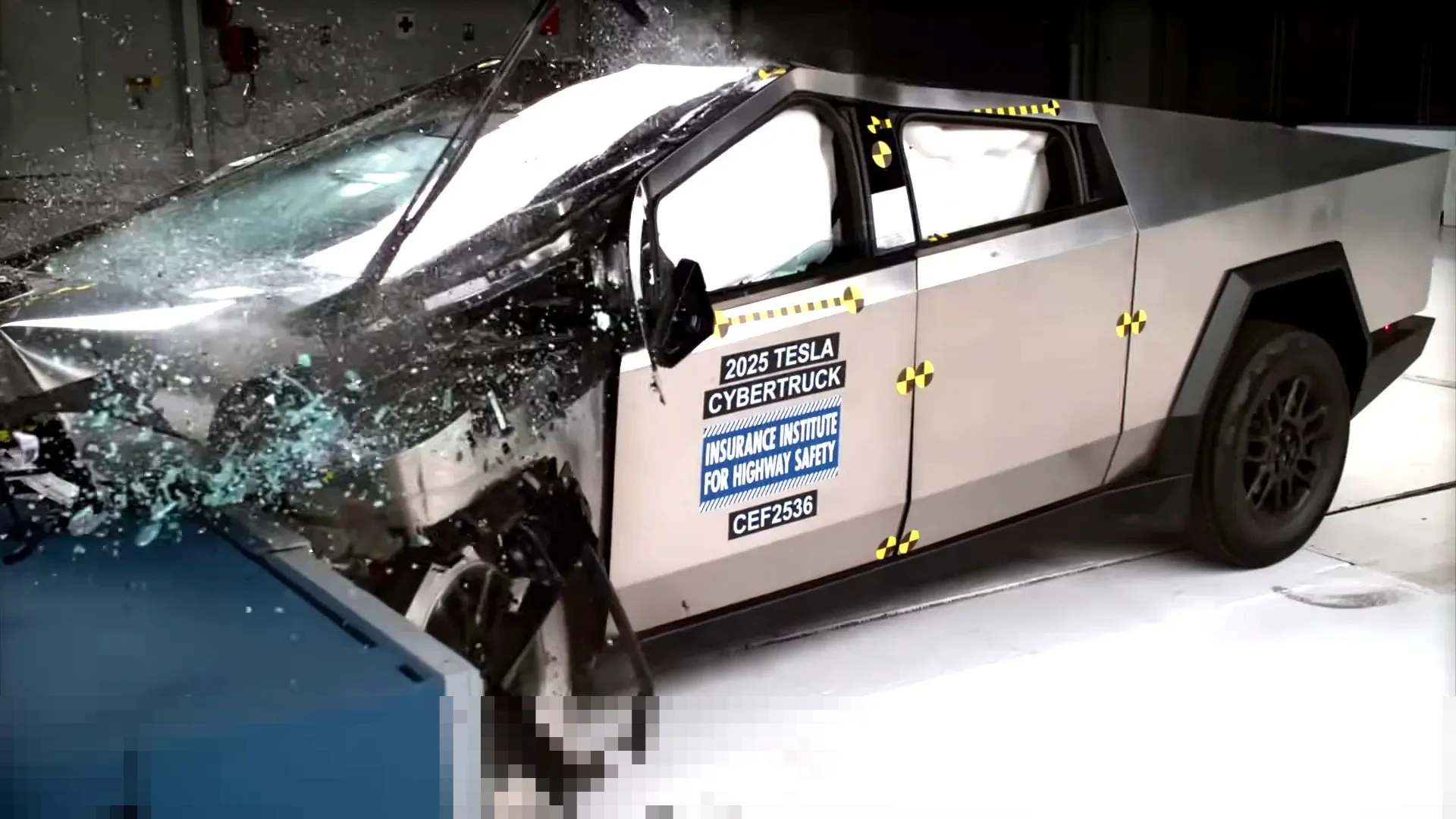 Keluarga Korban Tewas Kecelakaan Cybertruck Tuntut Kendaraan Listrik Itu Dilarang Beroperasi di Jalan