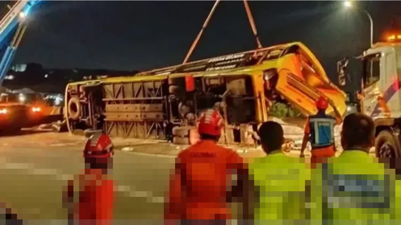 Kemenhub Bekukan Izin PO Cahaya Trans Selama 12 Bulan Pasca-Kecelakaan Maut di Tol Krapyak Semarang