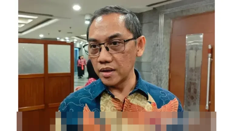 Kemkomdigi Peringatkan: Radikalisme Menyebar Lewat Fitur Sosial Gim Daring, Sasar Anak-anak Kemkomdigi Peringatkan: Radikalisme Menyebar Lewat Fitur Sosial Gim Daring, Sasar Anak-anak