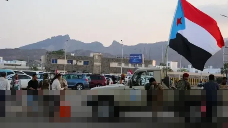 Ketegangan Saudi-UEA Memuncak di Yaman: Operasi Militer Baru Diluncurkan, Bandara Lumpuh