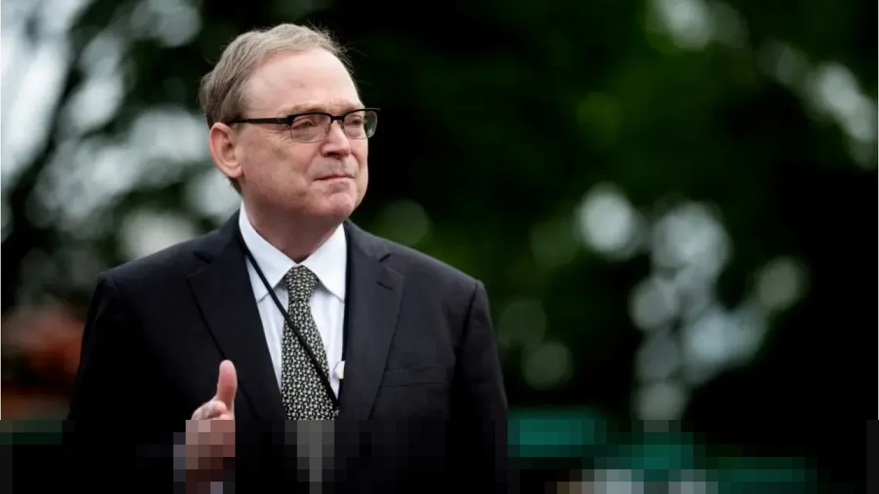 Kevin Hassett: AS Siapkan ‘Rencana Cadangan Detail’ Jika MA Batalkan Tarif Trump Kevin Hassett: AS Siapkan ‘Rencana Cadangan Detail’ Jika MA Batalkan Tarif Trump