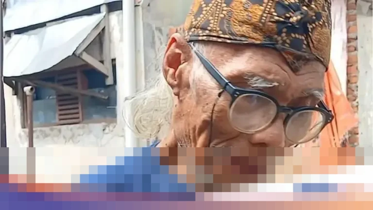 Kisah Pilu Diding Boneng: Rumah Warisan Seabad Roboh, Kini Berharap Bisa Tidur Nyenyak Kembali