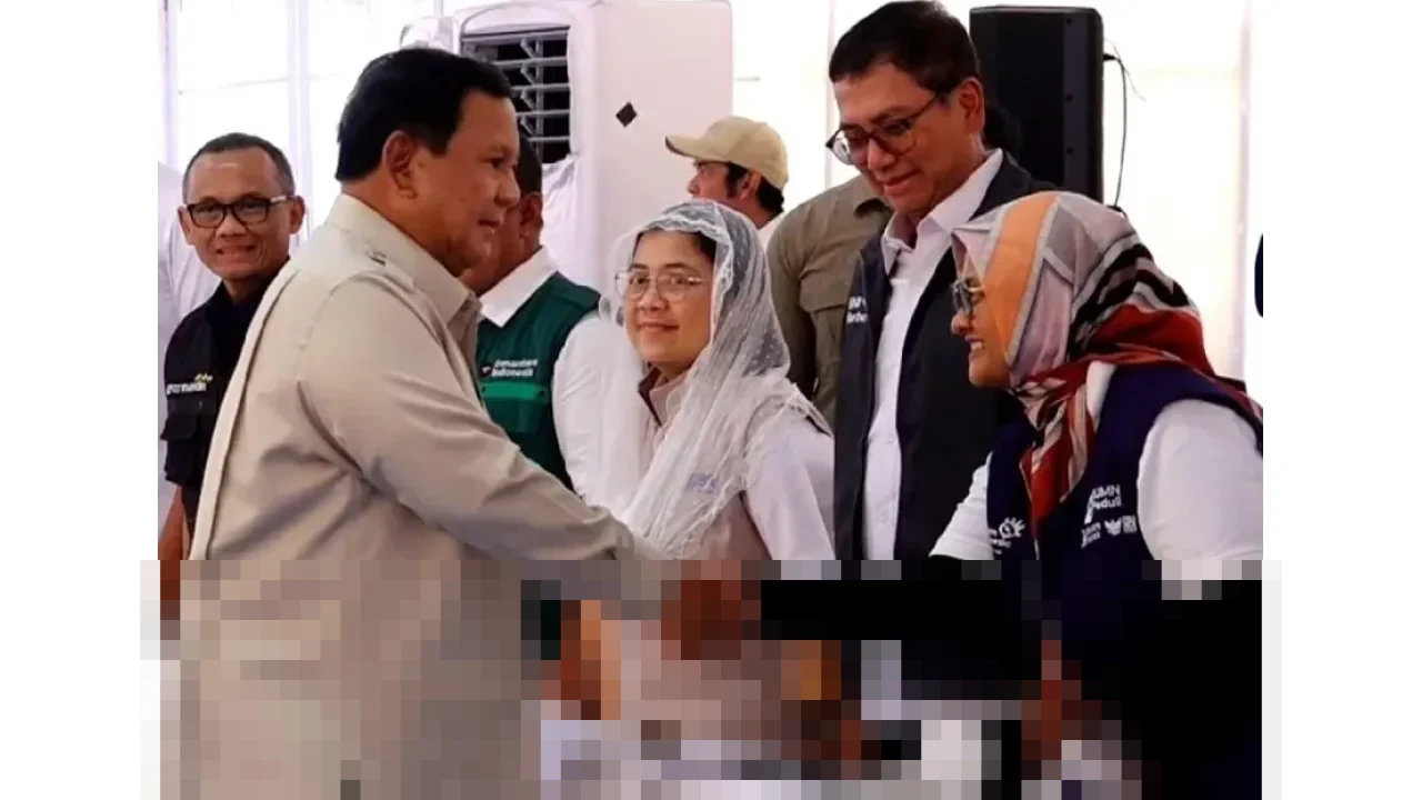 Kolaborasi TelkomGroup dan Danantara Sediakan Akses Telekomunikasi dan WiFi Gratis bagi Korban Banjir Aceh Tamiang Kolaborasi TelkomGroup dan Danantara Sediakan Akses Telekomunikasi dan WiFi Gratis bagi Korban Banjir Aceh Tamiang