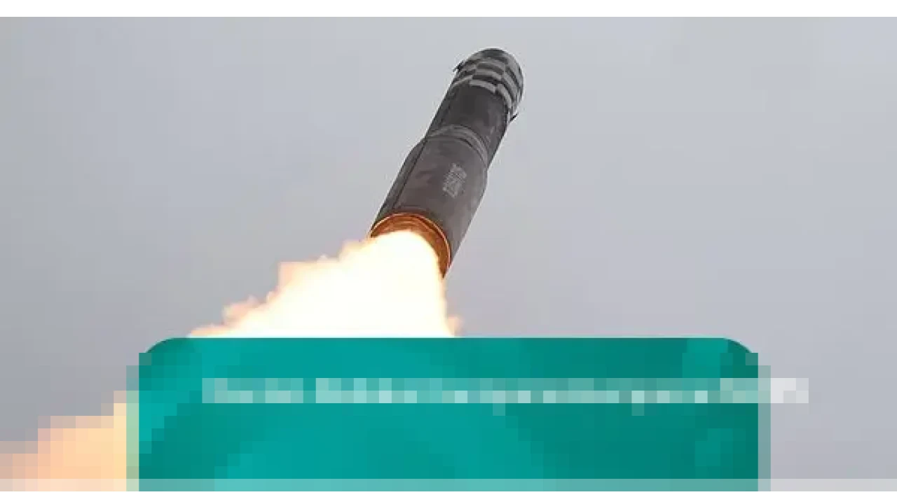 Korea Utara Tembakkan Rudal Balistik ke Laut Jepang, Picu Kekhawatiran Keamanan Regional