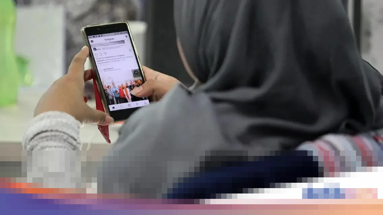 Kuasa Hukum: “Aturan Kuota Hangus Rugikan Konsumen,” Pasutri Gugat UU Cipta Kerja ke MK