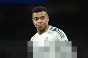 Kylian Mbappe Alami Keseleo Lutut, Real Madrid Terancam Tanpa Bintang Utama di Laga Krusial