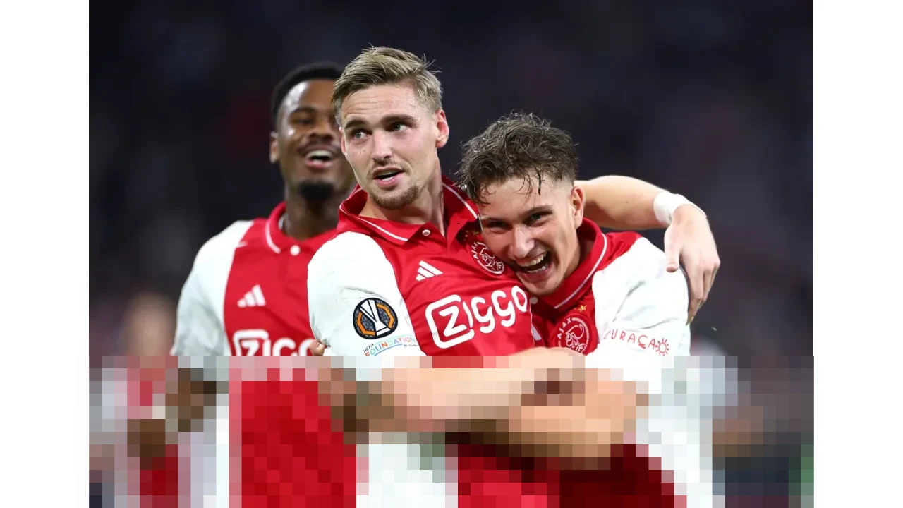 Lazio Percepat Negosiasi Datangkan Alex Tóth dan Kenneth Taylor Gantikan Guendouzi