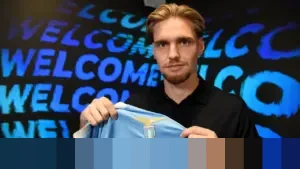 Lazio Resmi Rekrut Gelandang Muda Kenneth Taylor dari Ajax, Perkuat Lini Tengah Biancocelesti