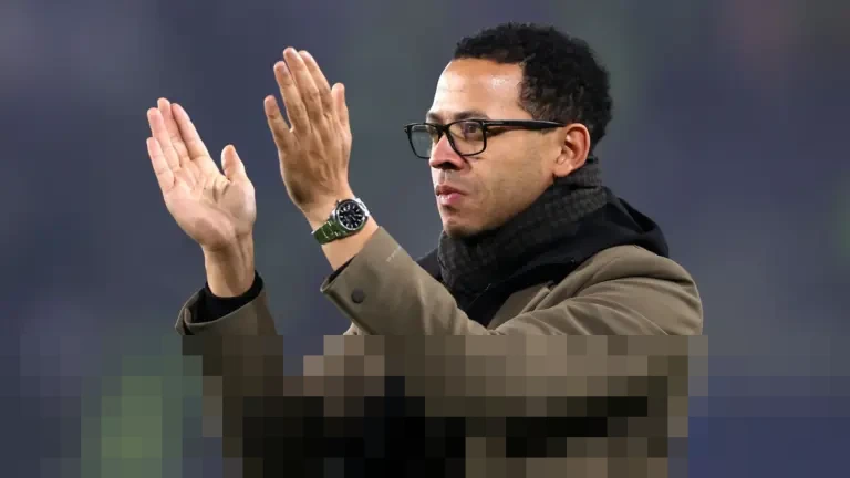 Liam Rosenior Tanggapi Spekulasi Pengganti Enzo Maresca di Chelsea: “Anda Tidak Pernah Tahu” Liam Rosenior Tanggapi Spekulasi Pengganti Enzo Maresca di Chelsea: “Anda Tidak Pernah Tahu”