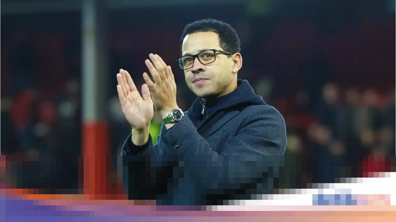 Liam Rosenior Tegaskan Komitmennya di Strasbourg di Tengah Spekulasi Pengganti Maresca di Chelsea