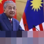 Mahathir Mohamad Dilarikan ke RS Usai Terjatuh, Ajudan: ‘Beliau Sadar’