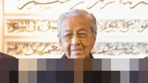 Mahathir Mohamad Dilarikan ke RS Usai Terjatuh, Ajudan Pastikan Kondisi Sadar