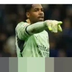 Masa Depan Mike Maignan di AC Milan: Allegri Beri Sinyal, Romano Ungkap Proposal Kontrak Baru