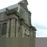 Membangun Identitas Kuat dan Citra Positif: Peran Vital Komunikasi Budaya Korporat di Era Modern