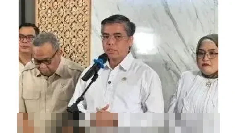 Menaker Yassierli: Lulusan BLK Tak Cukup Bersertifikat, Harus Bekerja atau Berwirausaha