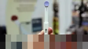 Mencoba Eli’s Hormometer di CES 2026: Mengukur Kadar Hormon di Rumah Hanya dengan iPhone