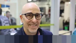 Mencoba Kacamata Pintar Even G2: Desain Minimalis yang Jadi Pelajaran Berharga bagi Meta dan Google