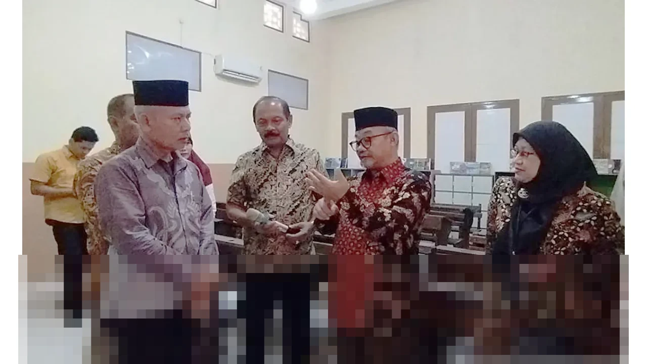 Mendikdasmen Abdul Mu’ti Umumkan Penundaan Tes Kemampuan Akademik SD 2026 hingga April Mendikdasmen Abdul Mu’ti Umumkan Penundaan Tes Kemampuan Akademik SD 2026 hingga April