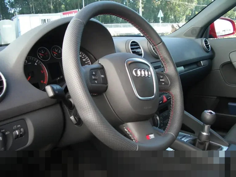 Mengapa Mengemudi Sambil Merokok Harus Dilarang? Jalan Raya Adalah Ruang Publik Bersama