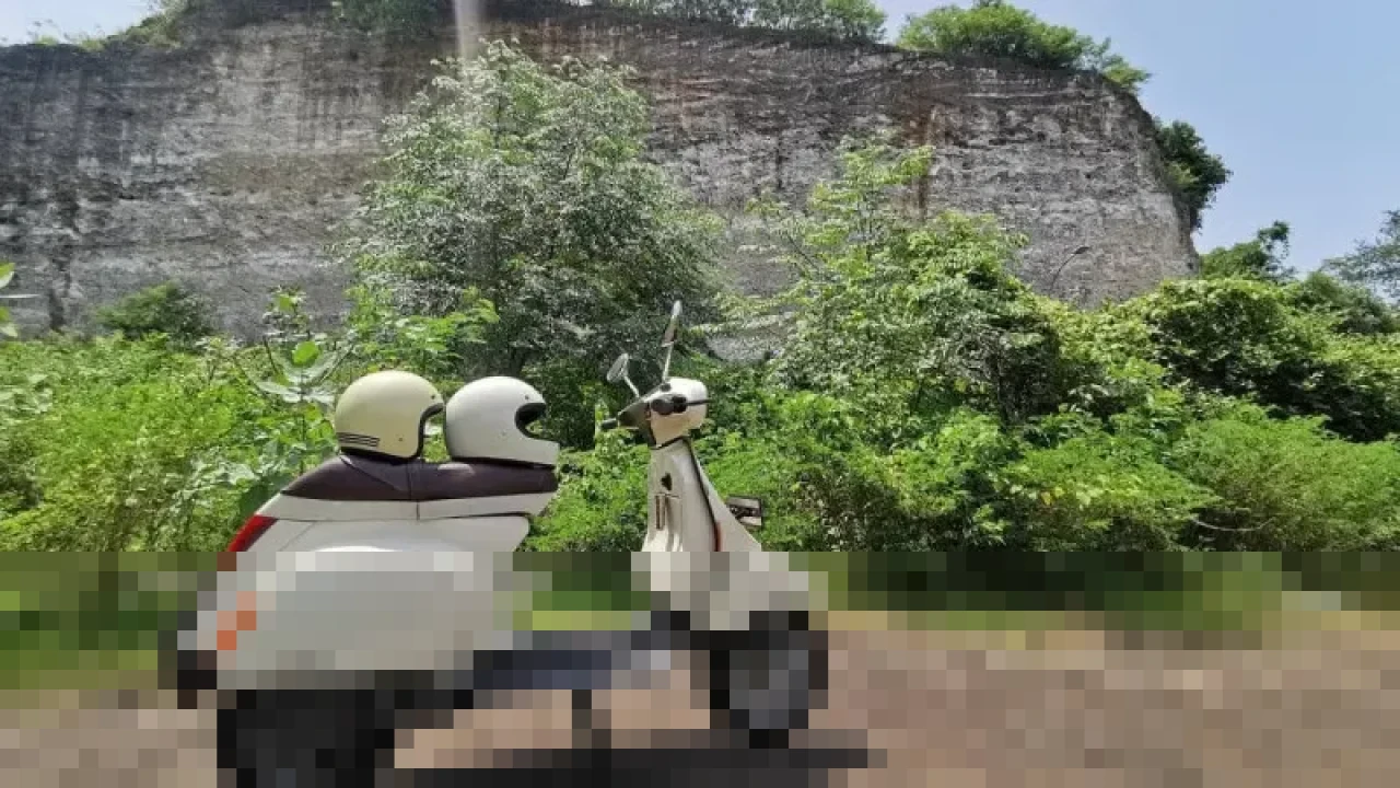 Mengungkap Fakta Sejarah: Vespa Corsa 125, Skutik Otomatis Pertama yang Mengaspal di Indonesia pada 1983 Mengungkap Fakta Sejarah: Vespa Corsa 125, Skutik Otomatis Pertama yang Mengaspal di Indonesia pada 1983