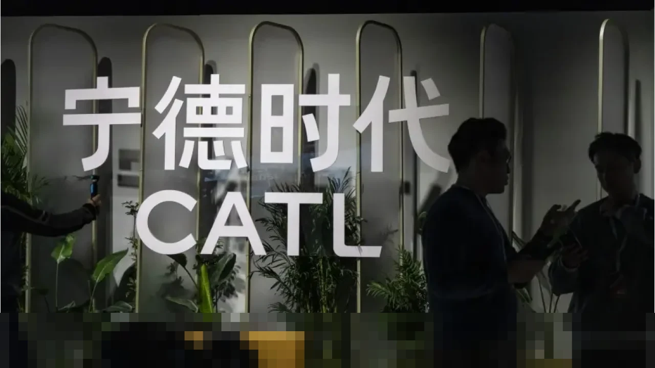 Menteri Bahlil Pastikan Pabrik Baterai Listrik CATL di Karawang Beroperasi Semester I-2026