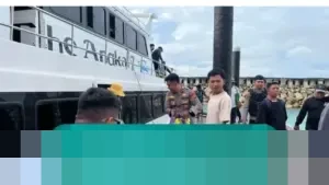 Mesin Kapal The Angkal 6 Terbakar di Perairan Klungkung, 88 Penumpang Selamat Dievakuasi