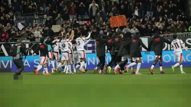 Milan Puncaki Serie A: Gol Leao, Magis Modric, dan Debut Impresif Fullkrug Antar Rossoneri Unggul Milan Puncaki Serie A: Gol Leao, Magis Modric, dan Debut Impresif Fullkrug Antar Rossoneri Unggul