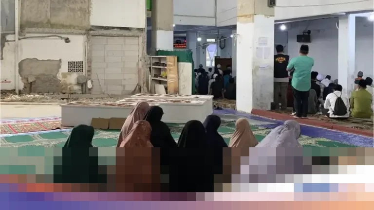 Misteri Kematian Sekeluarga di Tanjung Priok: Tiga Jasad Dimakamkan di TPU Rorotan Hari Ini Misteri Kematian Sekeluarga di Tanjung Priok: Tiga Jasad Dimakamkan di TPU Rorotan Hari Ini