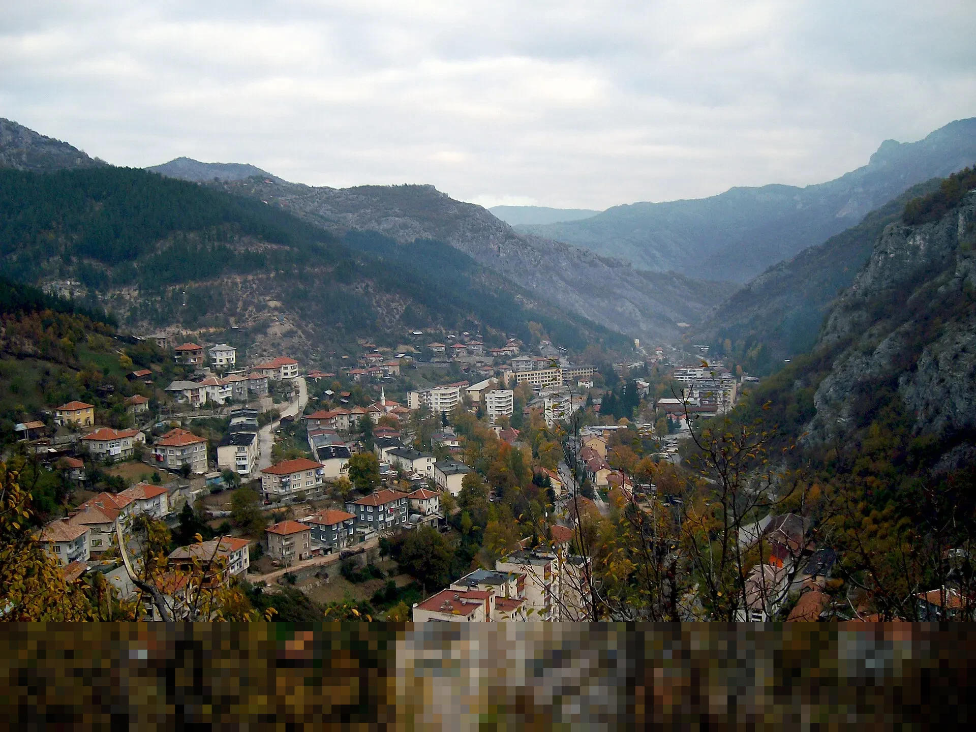 Mitos ‘Laki-laki Logis’ dan Beban Emosional Perempuan: Menyingkap Sisi Gelap Maskulinitas Mitos ‘Laki-laki Logis’ dan Beban Emosional Perempuan: Menyingkap Sisi Gelap Maskulinitas