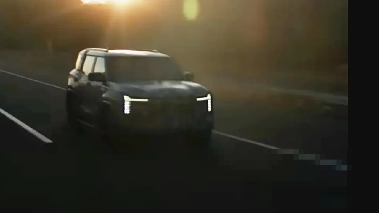 Mitsubishi Pamer Siluet SUV Baru Mirip Destinator di Reli Dakar, Isyaratkan Generasi Pajero? Mitsubishi Pamer Siluet SUV Baru Mirip Destinator di Reli Dakar, Isyaratkan Generasi Pajero?