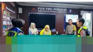 Momen Dramatis: Ibu Muda Melahirkan Bayi Laki-laki di Pos Pengamanan Nataru Sukabumi