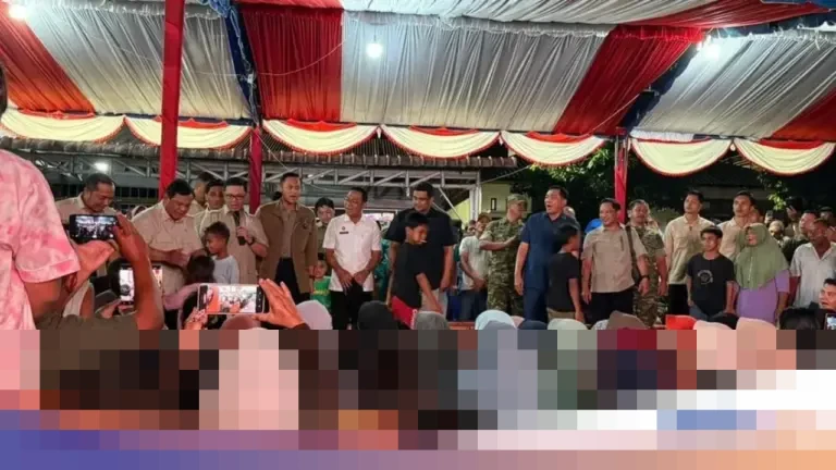 Momen Haru Pergantian Tahun: Prabowo Ajak Korban Bencana Tapsel Lantunkan ‘Tanah Airku’